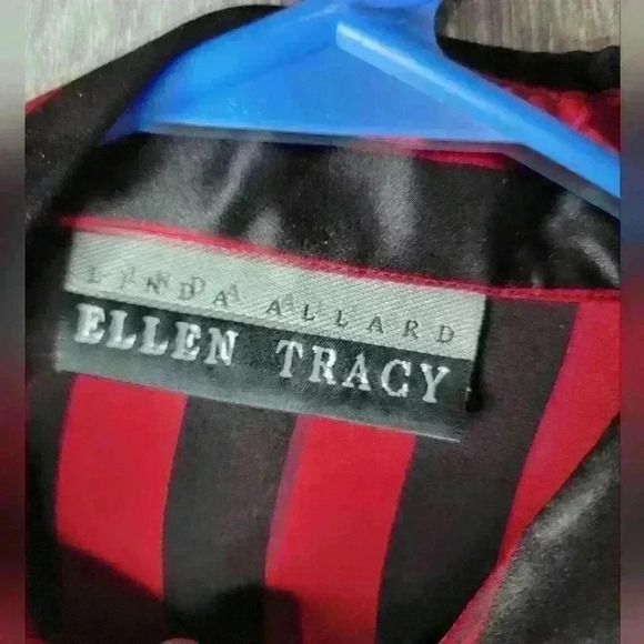 Linda Allard for Ellen Tracy 100% Silk blouse. Button-down, long sleeve, size 12 - Picture 2 of 5